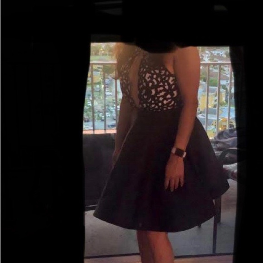 Used clothes - Picture 4 of 4